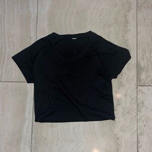lululemon black workout short sleeve top, extra long